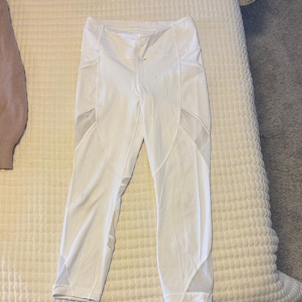 Lululemon white crop legging